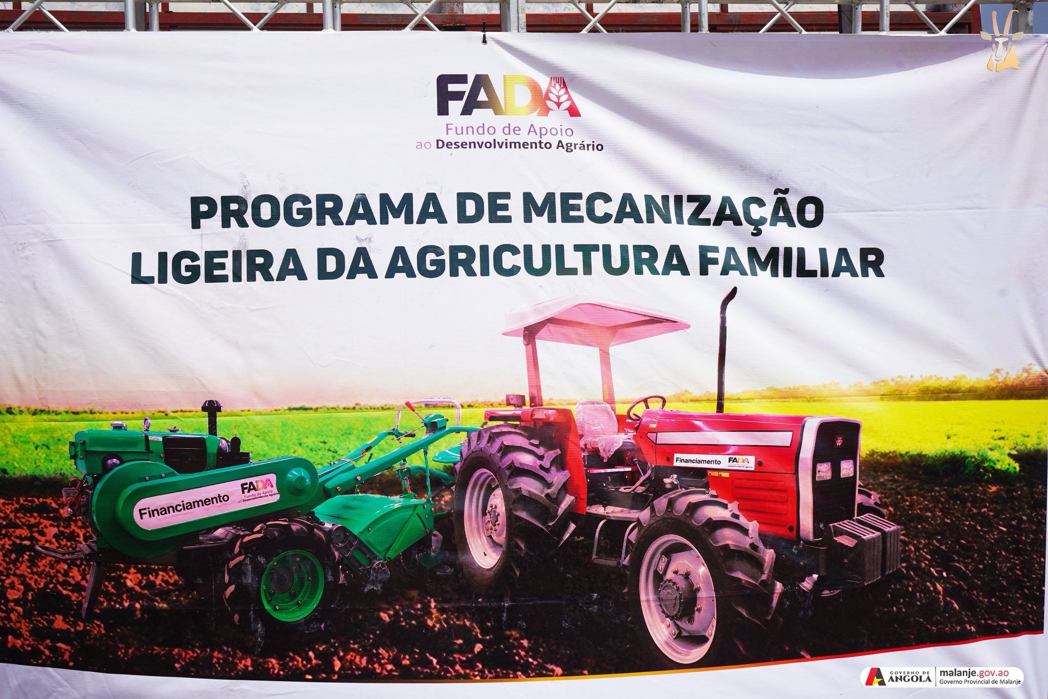 <br />
<b>Notice</b>:  Undefined index: title in <b>/home/gov/public_html/portais-governo-producao/themes/portalweb/galeria-itens.php</b> on line <b>148</b><br />
