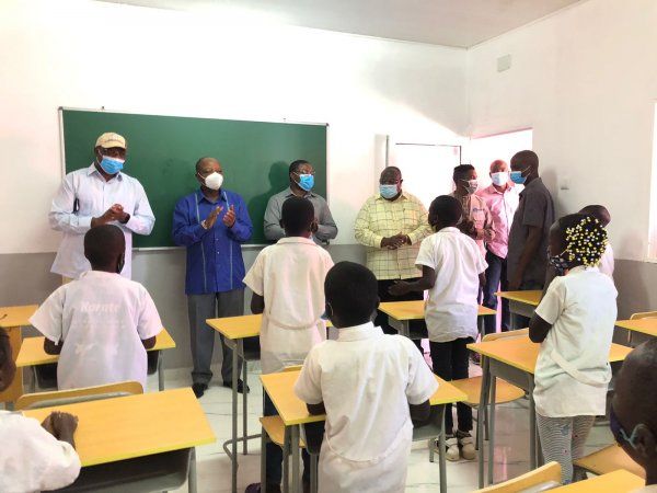 <br />
<b>Notice</b>:  Undefined index: title in <b>/home/gov/public_html/portais-governo-producao/themes/portalweb/galeria-itens.php</b> on line <b>148</b><br />

